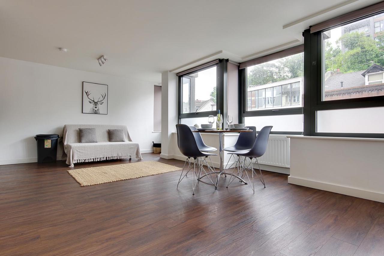 Hill House Апартаменты *